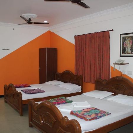 Hotel Sudhiksha Deluxe Рамешварам Екстер'єр фото